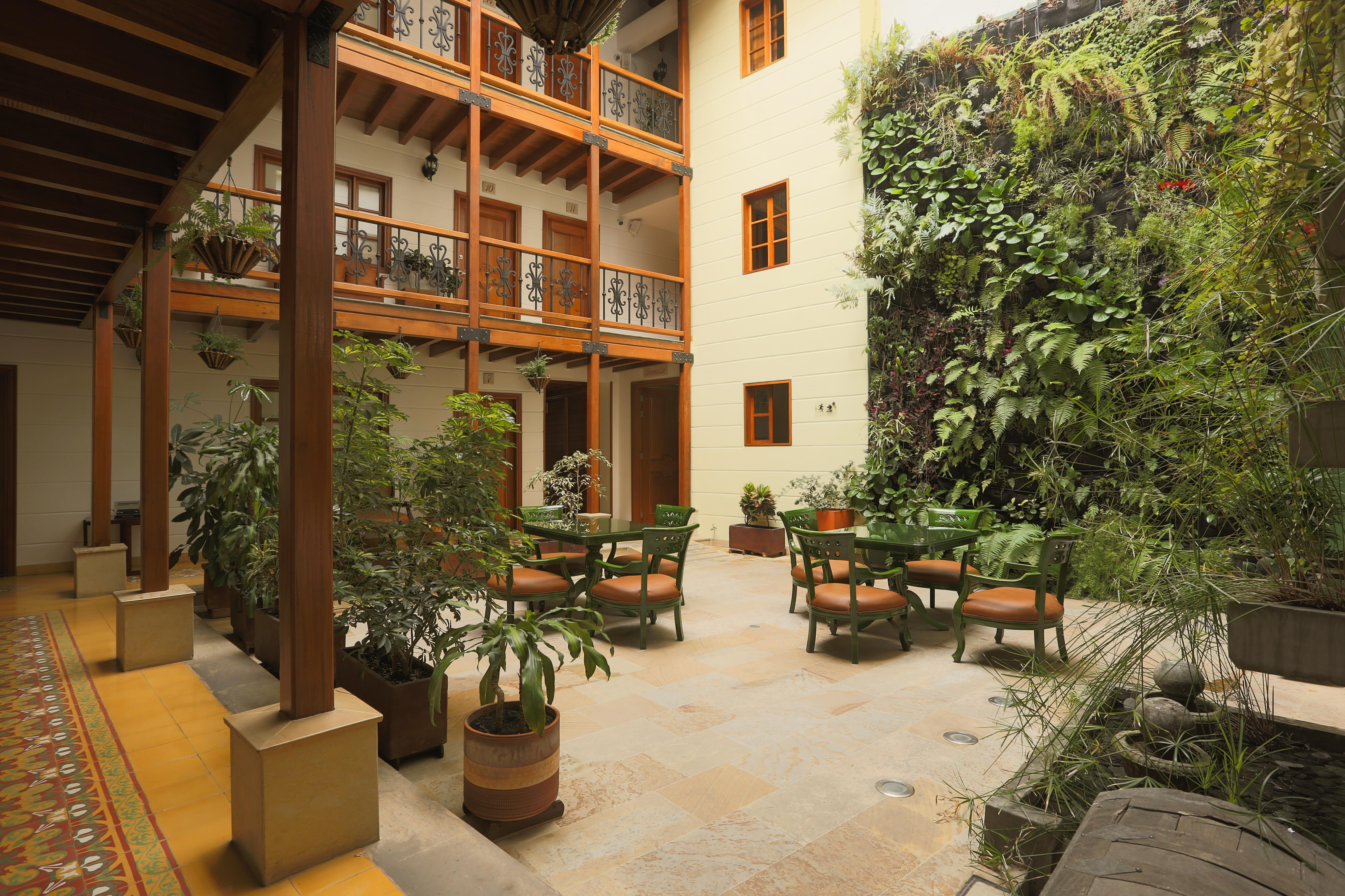 Hotel Santa Lucia Boutique Spa Bogotá Exteriör bild Patio of the Casa de Moncada