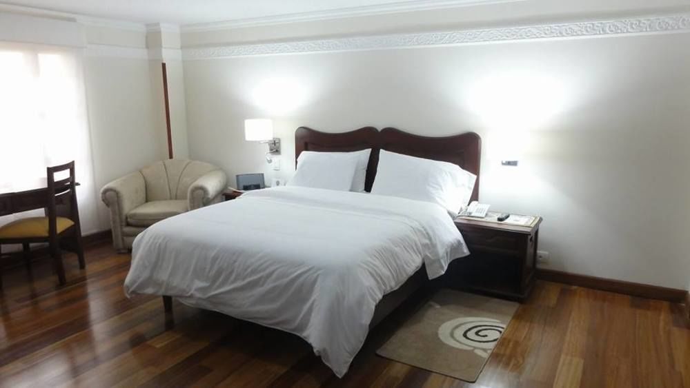 Hotel Santa Lucia Boutique Spa Bogotá Exteriör bild A bedroom at the hotel