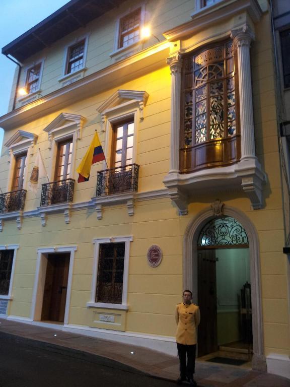 Hotel Santa Lucia Boutique Spa Bogotá Exteriör bild Ecuadorian Embassy in Lima